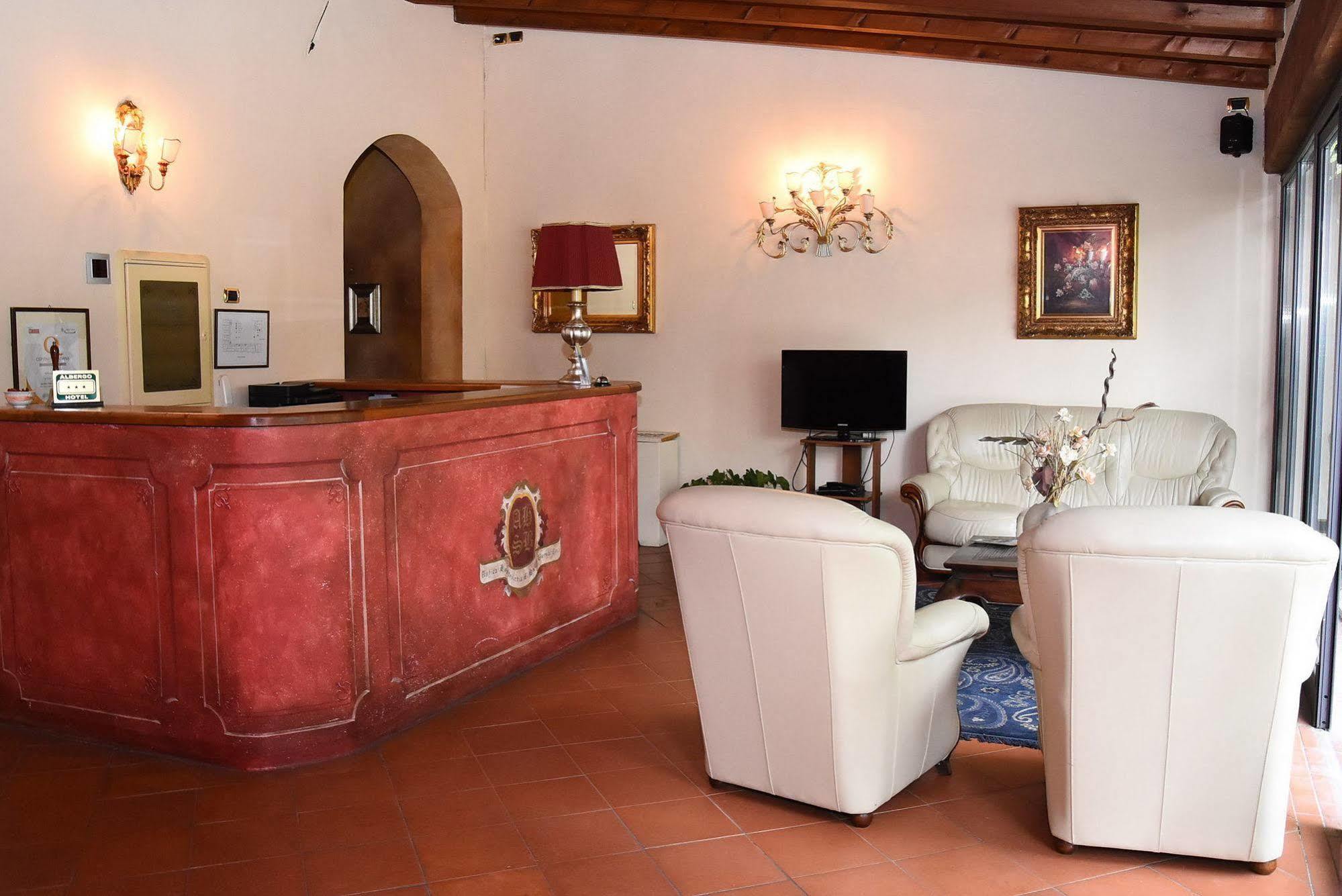 Albergo Dimora Storica Antica Hostelleria Crema Bagian luar foto